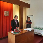 Přijetí vycházejících žáků starostou obce Mgr. Petrem Schmiedem